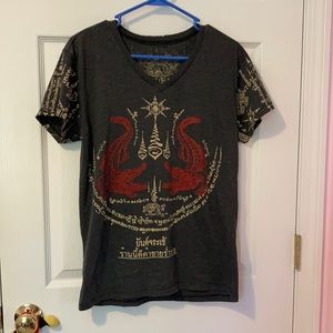 Boutique Tshirt with alligator or crocodile